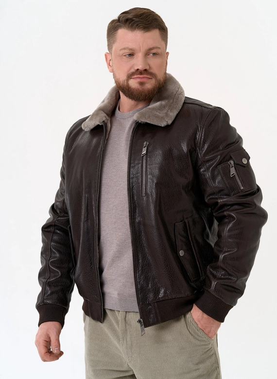 Мужская дубленка коричневого цвета