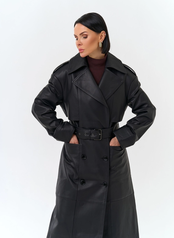 Женский плащ из натуральной кожи с поясом фото