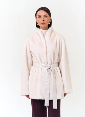 Женская шуба из эко меха
