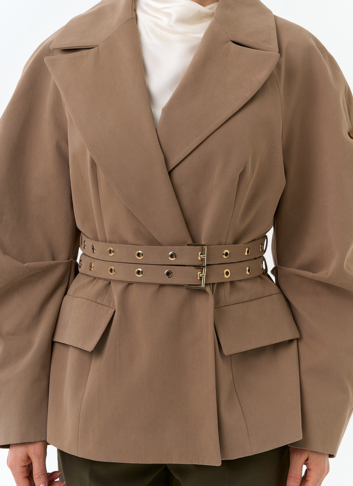 Женская куртка с объемными рукавами