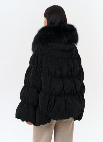 Женский блестящий пуховик с отделкой из меха чернобурки