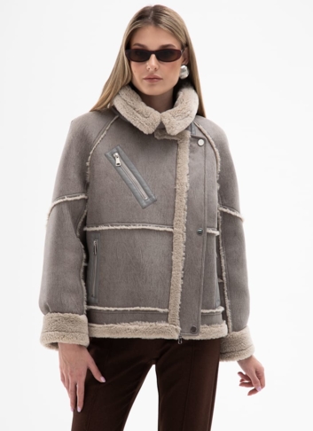 Женская короткая дубленка из эко кожи Женская короткая дубленка из эко кожи