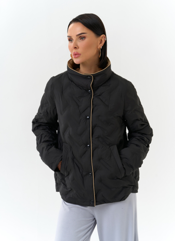 Женская куртка с воротником стойкой