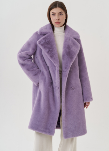 Женское пальто из эко меха на пуговицах