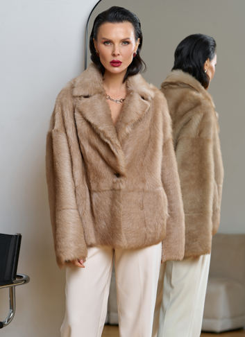 Женская натуральная дубленка с английским воротником