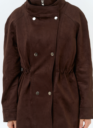 Женская куртка из эко замши с воротником стойкой