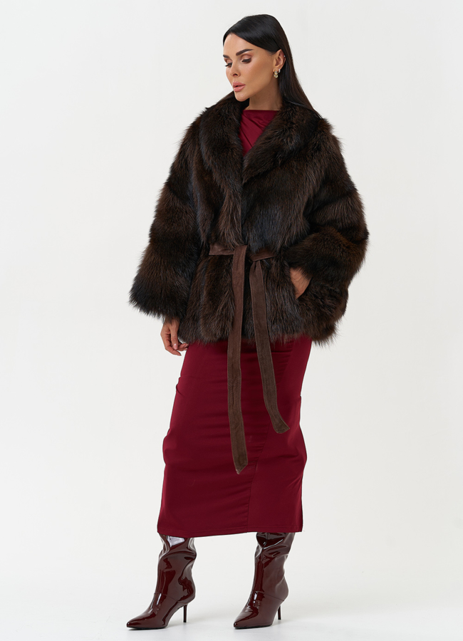 Женская шуба из меха канадского енота модель № 31086 универмаг малина