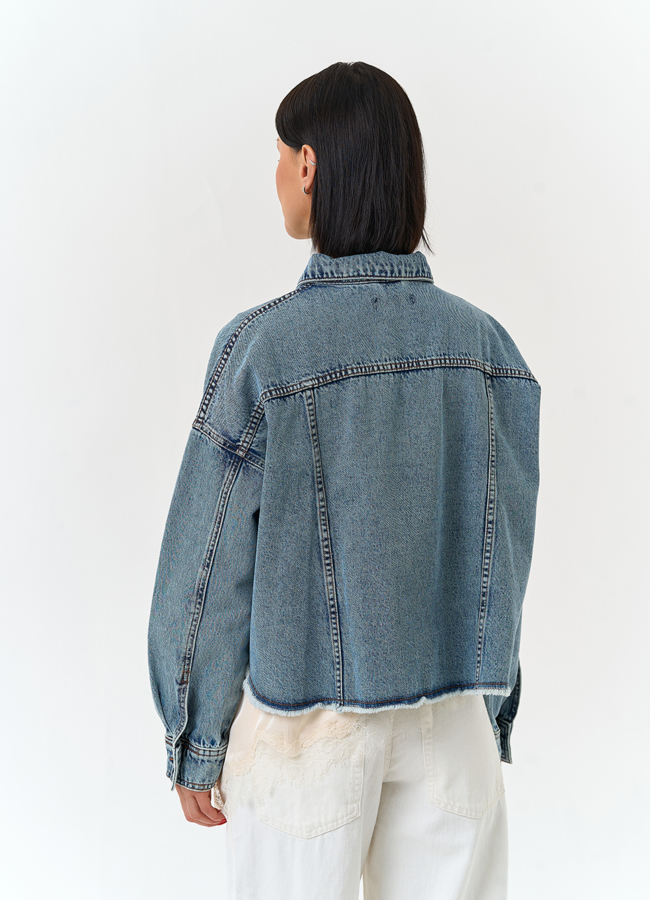 фото Женская джинсовая куртка модель № 33127