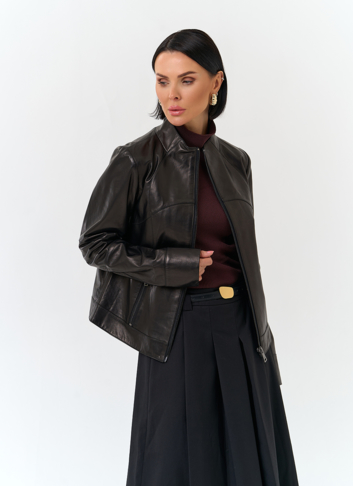 Женская куртка из натуральной кожи