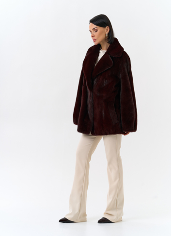 Женская шуба из скандинавской норки с английским воротником