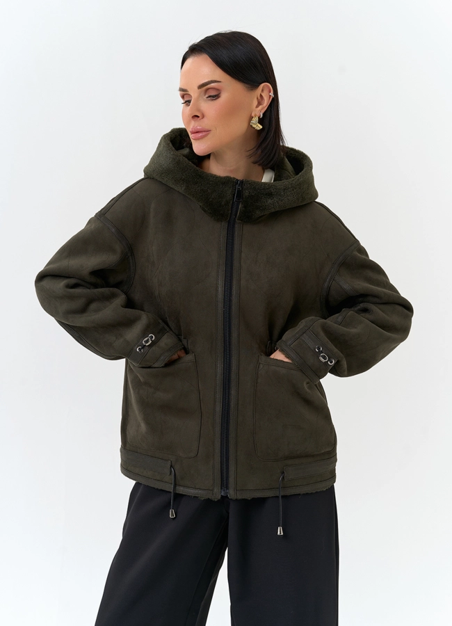 Женская дубленка из эко замши с капюшоном модель № 32585 в кредит