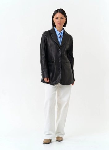 Женский жакет из натуральной кожи