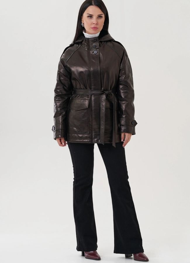 Куртка из натуральной кожи черного цвета с поясом модель № 25363 меха малина